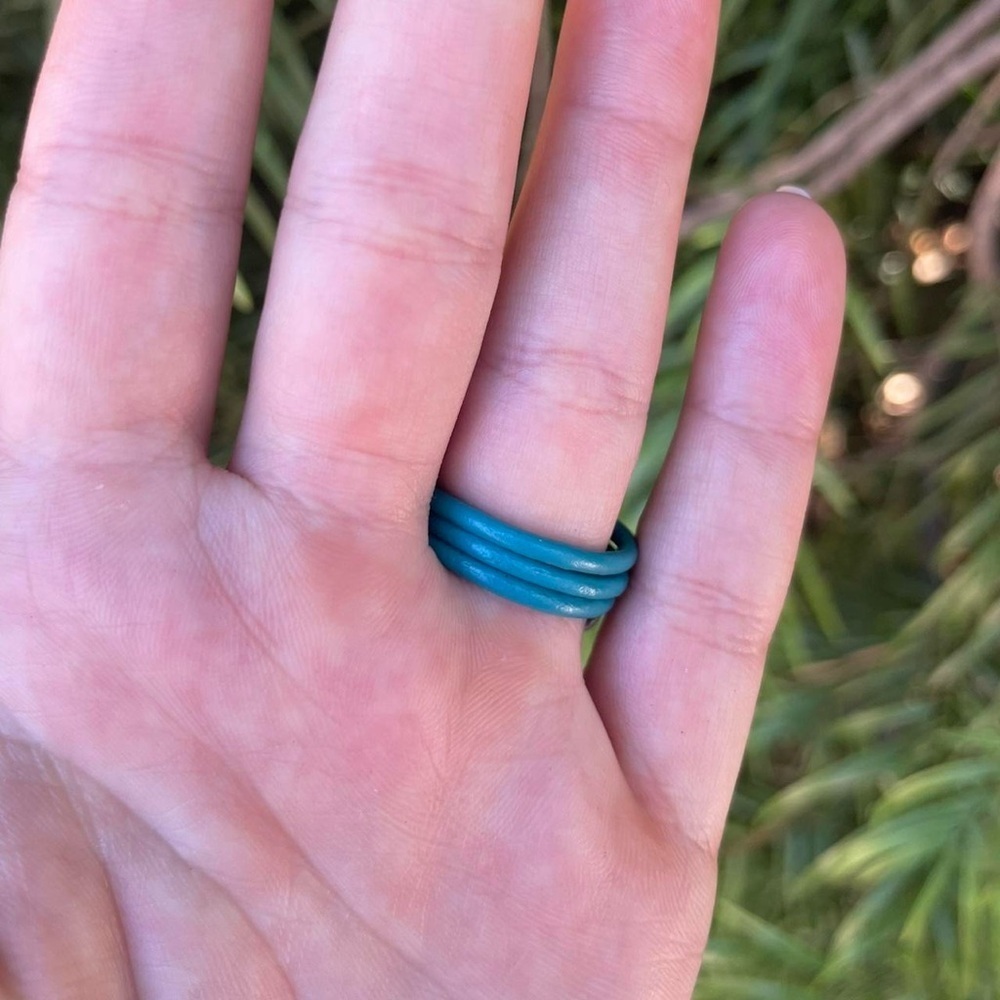 Handmade blue flower ring - Picture 3 of 5